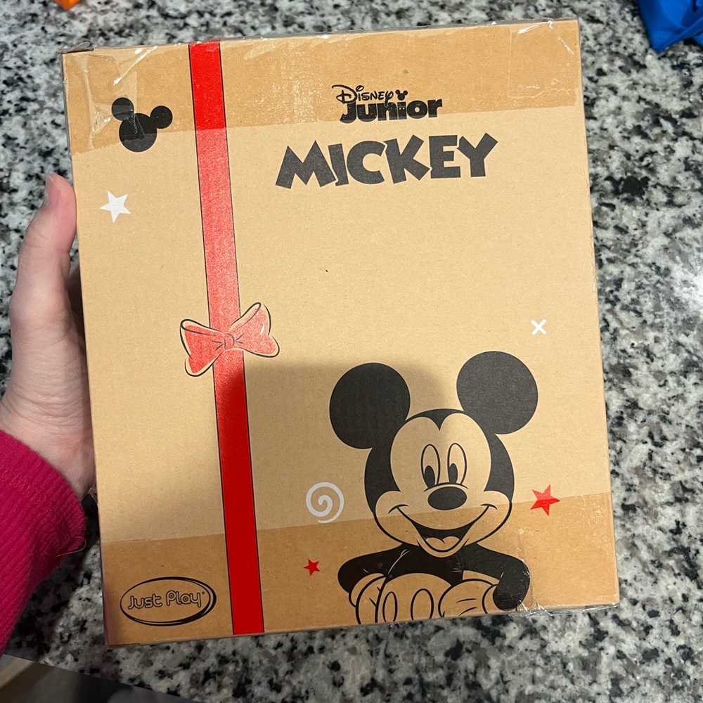 NEW IN BOX Mickey Mouse Dr Set - Picture 3 of 4